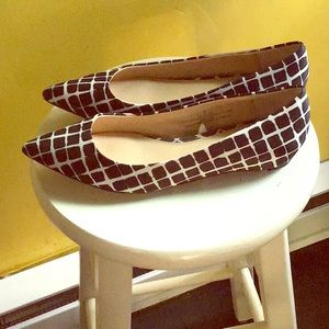 Dark brown and white print satin  flats